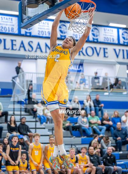 Thumbnail 2 in Orem vs. Lone Peak photogallery.