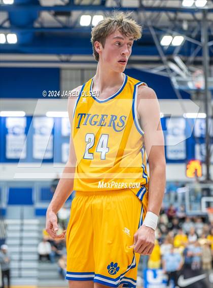 Thumbnail 1 in Orem vs. Lone Peak photogallery.