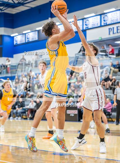 Thumbnail 2 in Orem vs. Lone Peak photogallery.