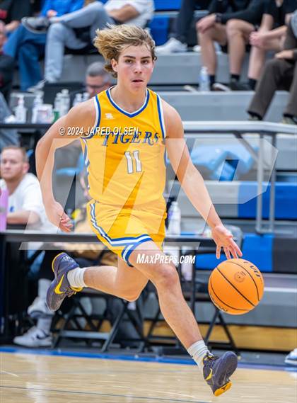 Thumbnail 3 in Orem vs. Lone Peak photogallery.