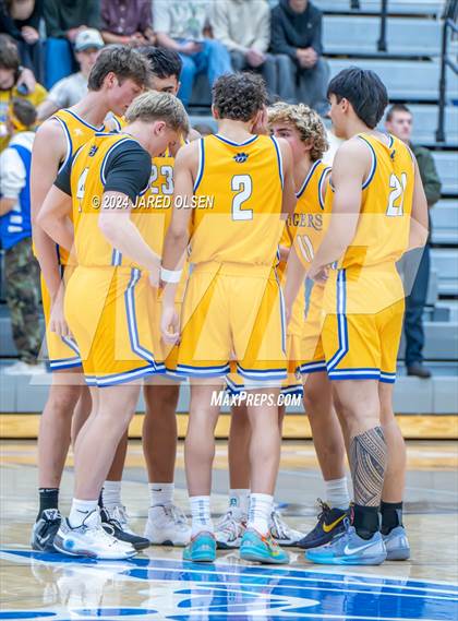 Thumbnail 1 in Orem vs. Lone Peak photogallery.