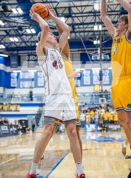 Thumbnail 1 in Orem vs. Lone Peak photogallery.