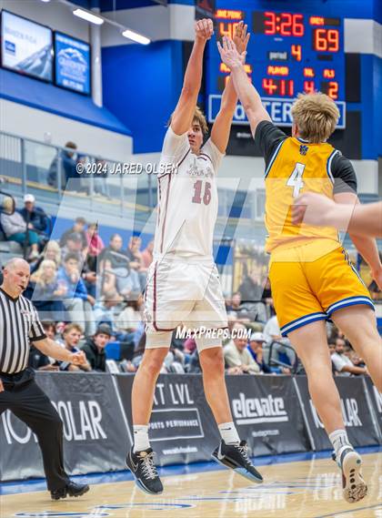 Thumbnail 2 in Orem vs. Lone Peak photogallery.