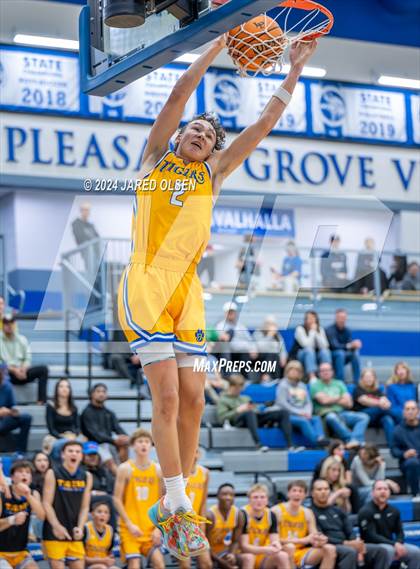 Thumbnail 3 in Orem vs. Lone Peak photogallery.