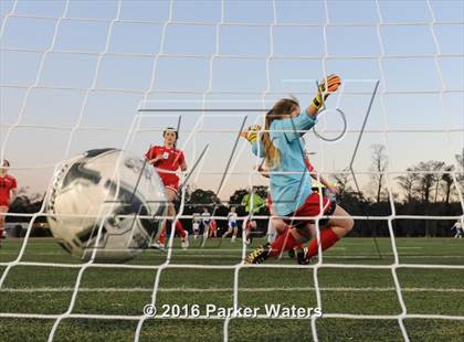 Thumbnail 1 in Vandebilt Catholic vs. Academy of the Sacred Heart (LHSAA D3 Final) photogallery.