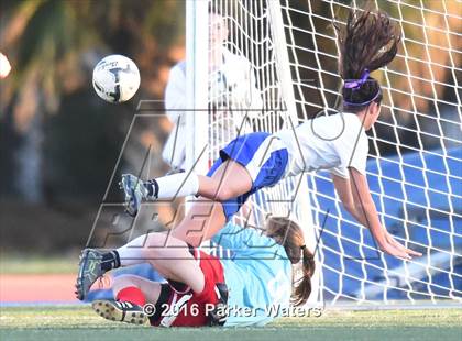 Thumbnail 2 in Vandebilt Catholic vs. Academy of the Sacred Heart (LHSAA D3 Final) photogallery.