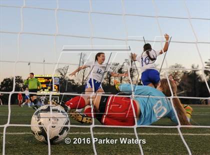 Thumbnail 2 in Vandebilt Catholic vs. Academy of the Sacred Heart (LHSAA D3 Final) photogallery.