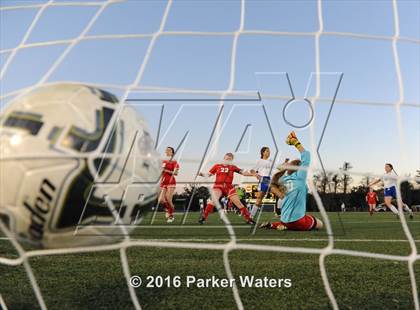 Thumbnail 2 in Vandebilt Catholic vs. Academy of the Sacred Heart (LHSAA D3 Final) photogallery.