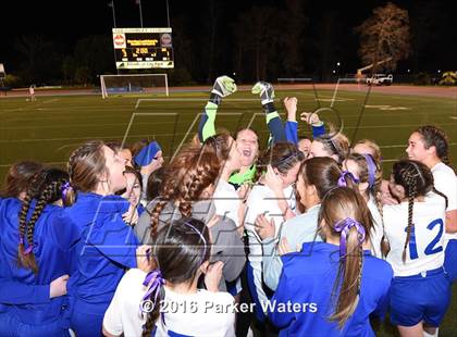 Thumbnail 1 in Vandebilt Catholic vs. Academy of the Sacred Heart (LHSAA D3 Final) photogallery.