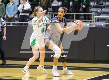 Thumbnail 2 in Paradise vs. Bells (UIL 3A D2 Regional Final Playoff) photogallery.