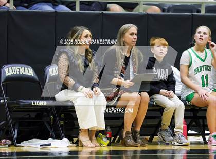 Thumbnail 1 in Paradise vs. Bells (UIL 3A D2 Regional Final Playoff) photogallery.