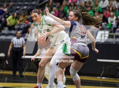 Thumbnail 2 in Paradise vs. Bells (UIL 3A D2 Regional Final Playoff) photogallery.