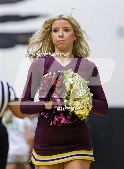 Thumbnail 1 in Paradise vs. Bells (UIL 3A D2 Regional Final Playoff) photogallery.