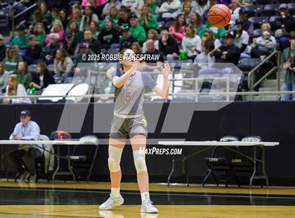 Thumbnail 3 in Paradise vs. Bells (UIL 3A D2 Regional Final Playoff) photogallery.