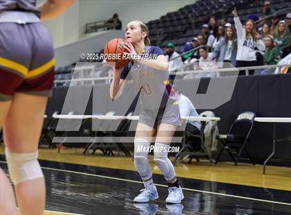Thumbnail 3 in Paradise vs. Bells (UIL 3A D2 Regional Final Playoff) photogallery.