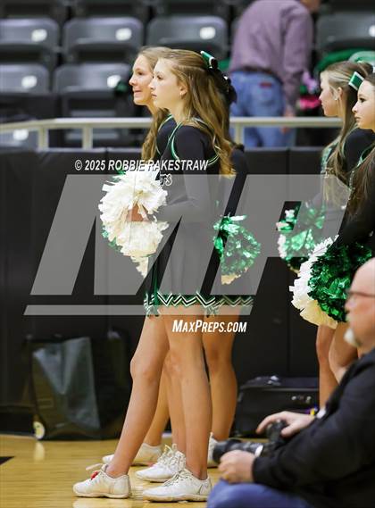 Thumbnail 2 in Paradise vs. Bells (UIL 3A D2 Regional Final Playoff) photogallery.