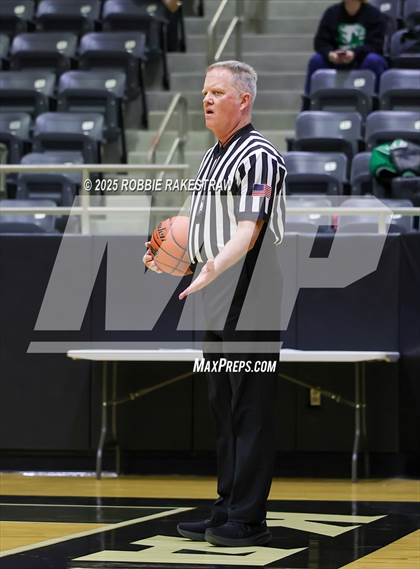 Thumbnail 2 in Paradise vs. Bells (UIL 3A D2 Regional Final Playoff) photogallery.