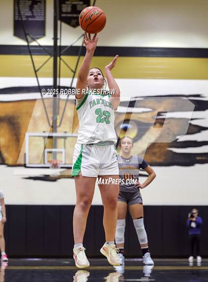 Thumbnail 2 in Paradise vs. Bells (UIL 3A D2 Regional Final Playoff) photogallery.