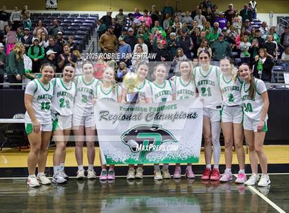 Thumbnail 2 in Paradise vs. Bells (UIL 3A D2 Regional Final Playoff) photogallery.