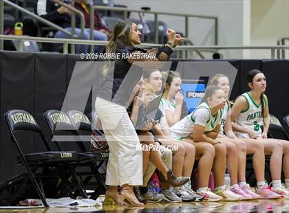 Thumbnail 3 in Paradise vs. Bells (UIL 3A D2 Regional Final Playoff) photogallery.