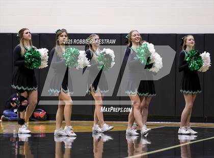 Thumbnail 1 in Paradise vs. Bells (UIL 3A D2 Regional Final Playoff) photogallery.