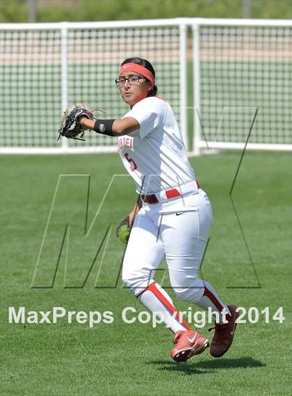 Thumbnail 3 in Capistrano Valley vs Mater Dei (Woodbridge Tournament) photogallery.
