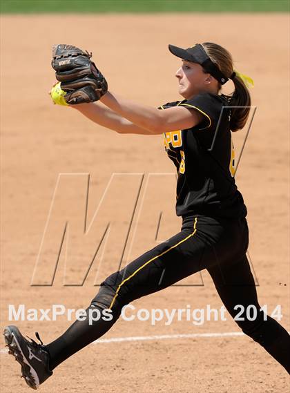 Thumbnail 2 in Capistrano Valley vs Mater Dei (Woodbridge Tournament) photogallery.
