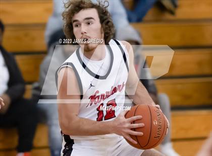 Thumbnail 1 in Central Valley vs Mohawk Area (Central Valley Roundball Holiday Classic) photogallery.