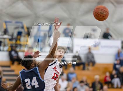 Thumbnail 2 in Central Valley vs Mohawk Area (Central Valley Roundball Holiday Classic) photogallery.