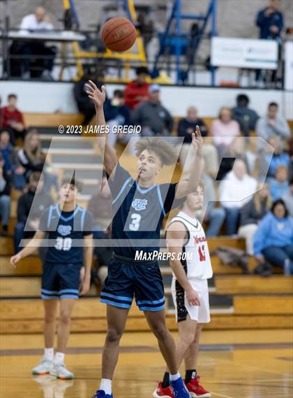 Thumbnail 3 in Central Valley vs Mohawk Area (Central Valley Roundball Holiday Classic) photogallery.