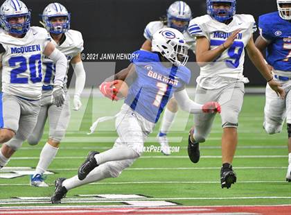 Thumbnail 2 in McQueen vs. Bishop Gorman (5A State Championship) photogallery.