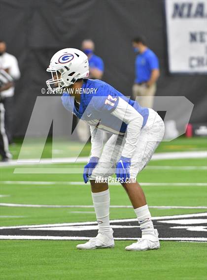 Thumbnail 3 in McQueen vs. Bishop Gorman (5A State Championship) photogallery.