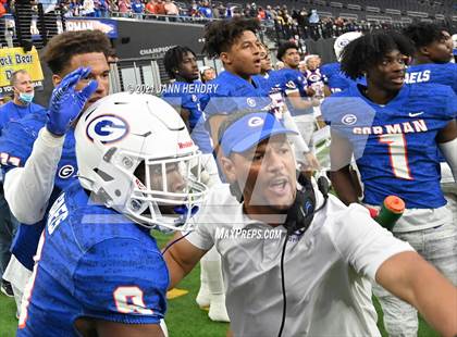 Thumbnail 3 in McQueen vs. Bishop Gorman (5A State Championship) photogallery.