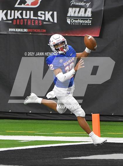 Thumbnail 2 in McQueen vs. Bishop Gorman (5A State Championship) photogallery.