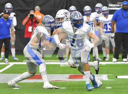 Thumbnail 3 in McQueen vs. Bishop Gorman (5A State Championship) photogallery.