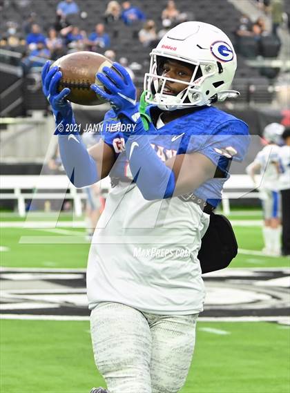 Thumbnail 2 in McQueen vs. Bishop Gorman (5A State Championship) photogallery.