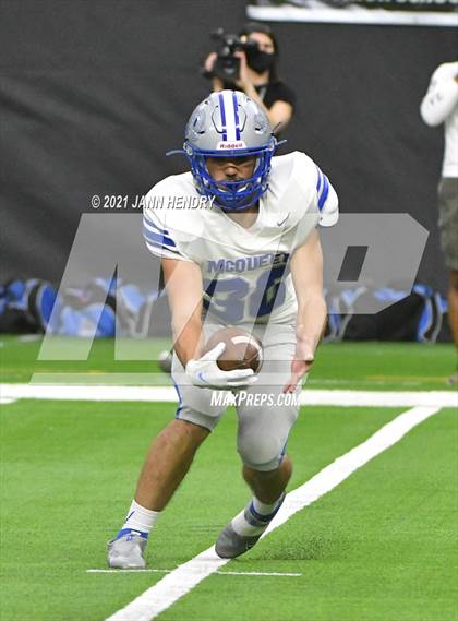 Thumbnail 1 in McQueen vs. Bishop Gorman (5A State Championship) photogallery.