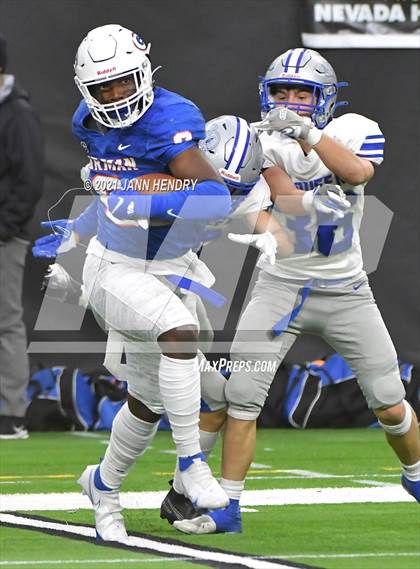 Thumbnail 1 in McQueen vs. Bishop Gorman (5A State Championship) photogallery.