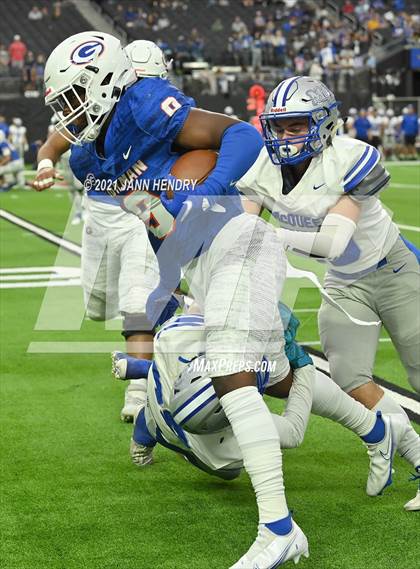 Thumbnail 2 in McQueen vs. Bishop Gorman (5A State Championship) photogallery.