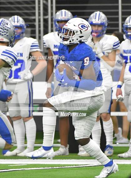 Thumbnail 2 in McQueen vs. Bishop Gorman (5A State Championship) photogallery.