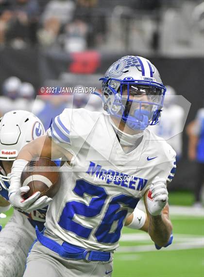 Thumbnail 2 in McQueen vs. Bishop Gorman (5A State Championship) photogallery.