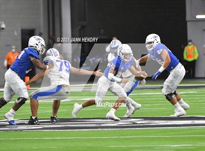 Thumbnail 1 in McQueen vs. Bishop Gorman (5A State Championship) photogallery.