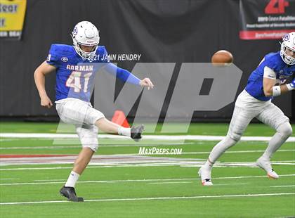 Thumbnail 2 in McQueen vs. Bishop Gorman (5A State Championship) photogallery.