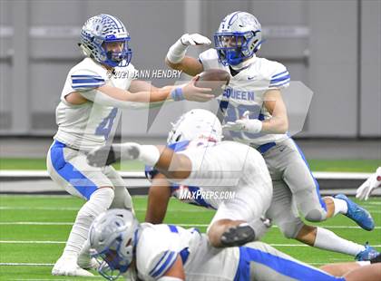 Thumbnail 2 in McQueen vs. Bishop Gorman (5A State Championship) photogallery.