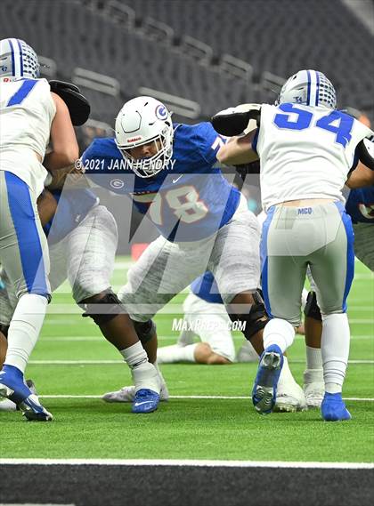 Thumbnail 3 in McQueen vs. Bishop Gorman (5A State Championship) photogallery.