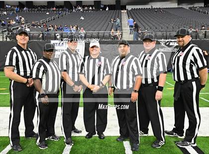 Thumbnail 1 in McQueen vs. Bishop Gorman (5A State Championship) photogallery.
