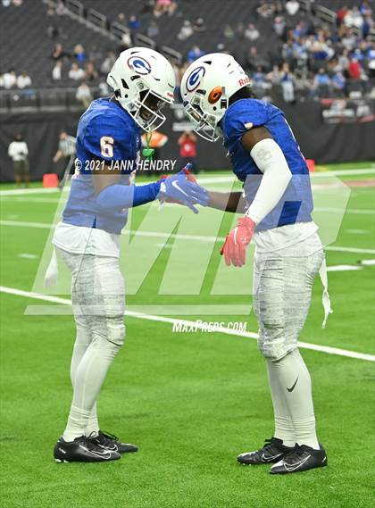 Thumbnail 1 in McQueen vs. Bishop Gorman (5A State Championship) photogallery.