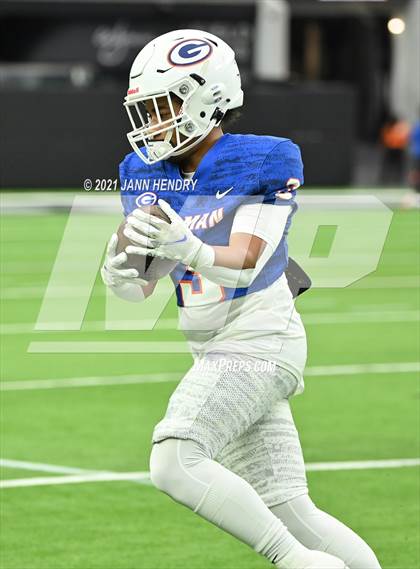 Thumbnail 2 in McQueen vs. Bishop Gorman (5A State Championship) photogallery.