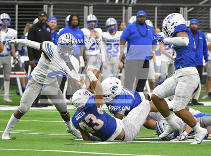 Thumbnail 1 in McQueen vs. Bishop Gorman (5A State Championship) photogallery.