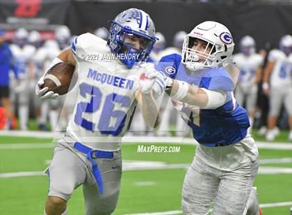 Thumbnail 2 in McQueen vs. Bishop Gorman (5A State Championship) photogallery.
